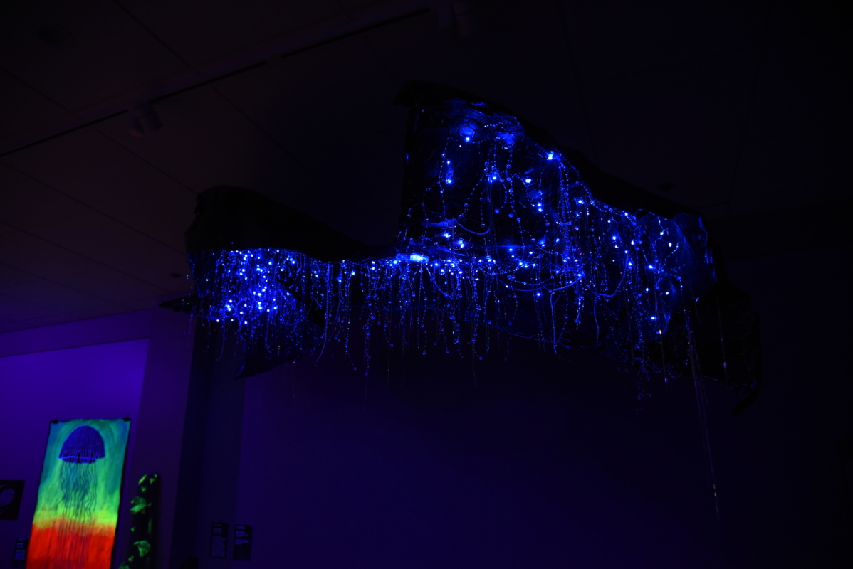 Ally Smith and Leilani Johnson, Glow worms (1)